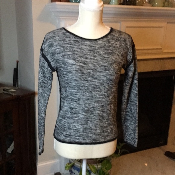 Athleta sweater size XS EXCELLENT condition - Picture 1 of 8